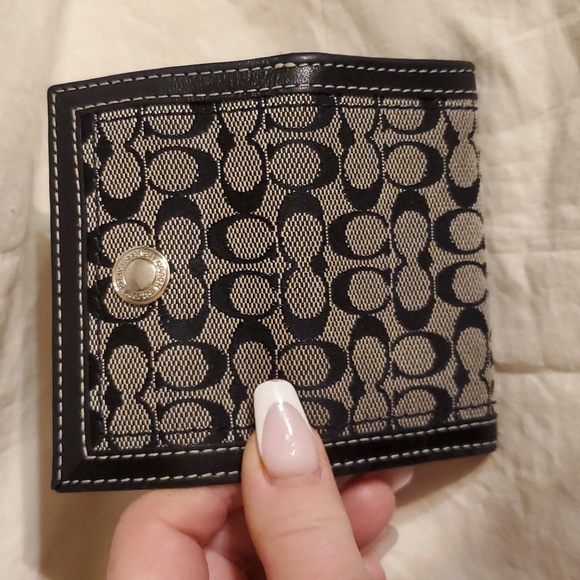 AUTHENTIC COACH COIN BAG - Picture 12 of 14